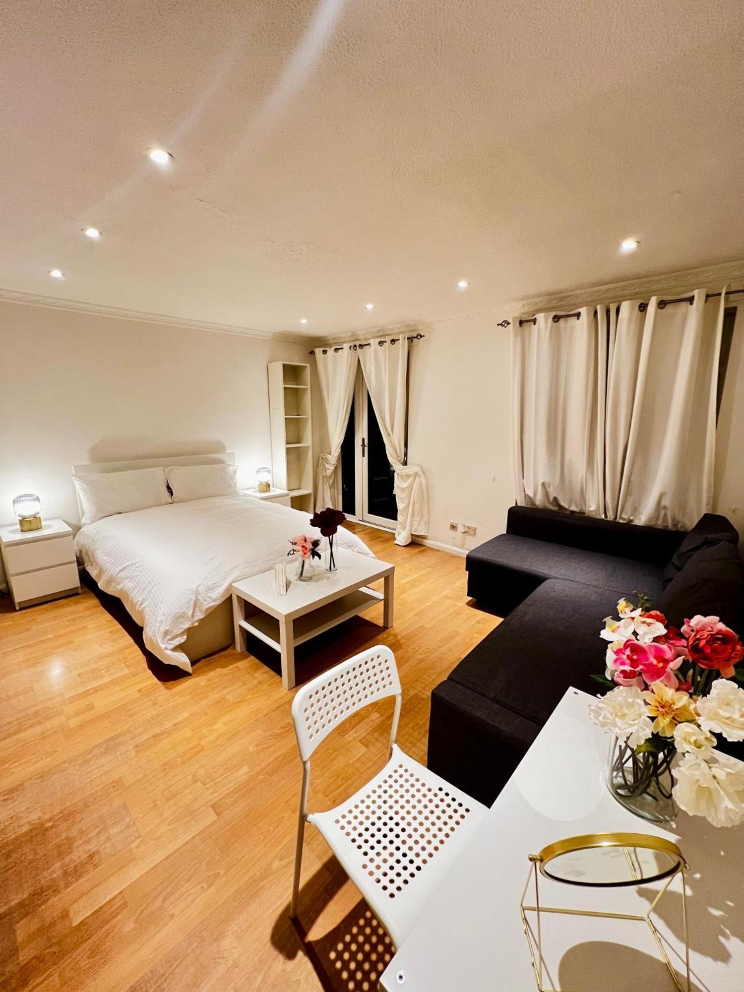 Homestay A Calm Near Battersea Reach London
